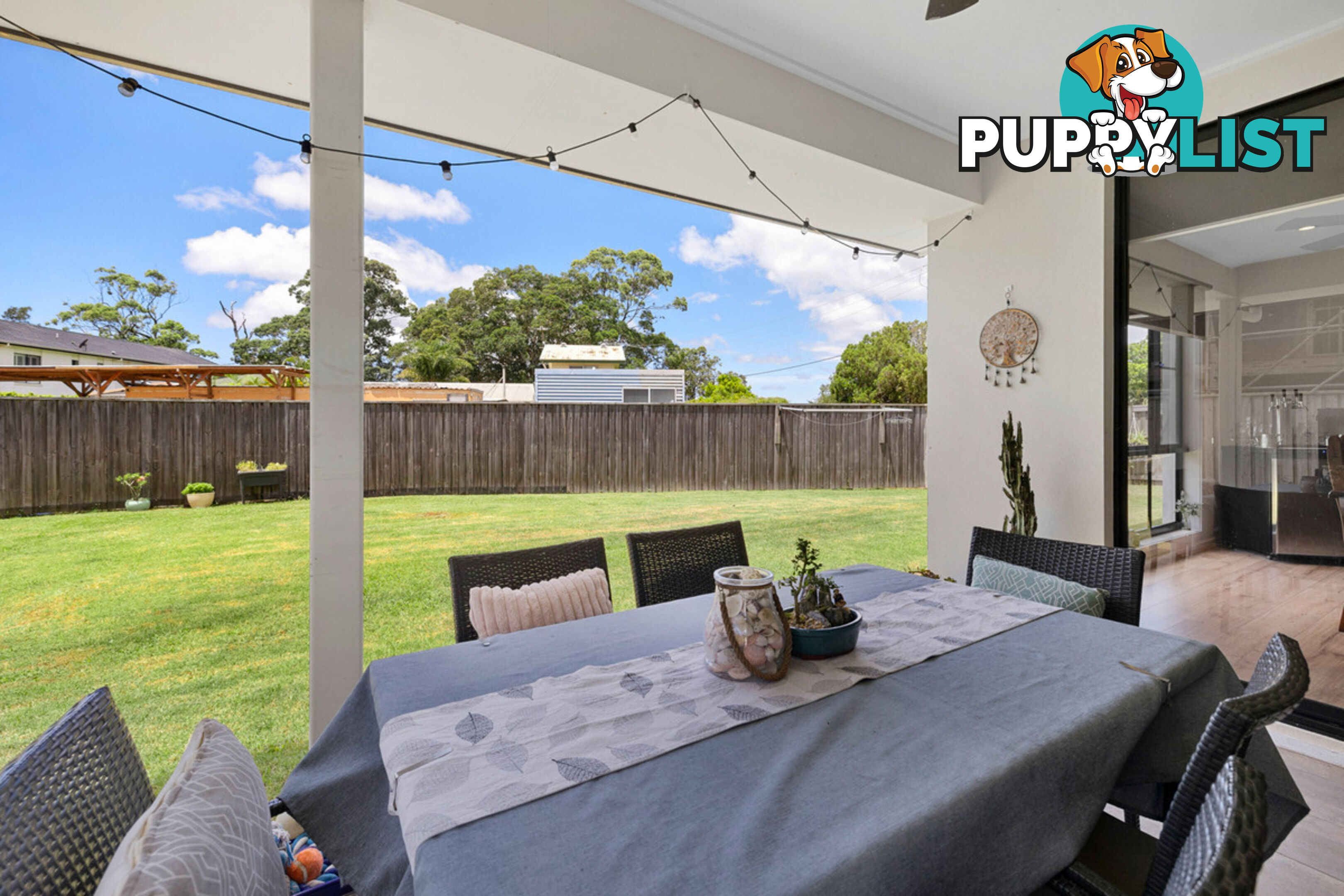 5 Moores Road REDLAND BAY QLD 4165