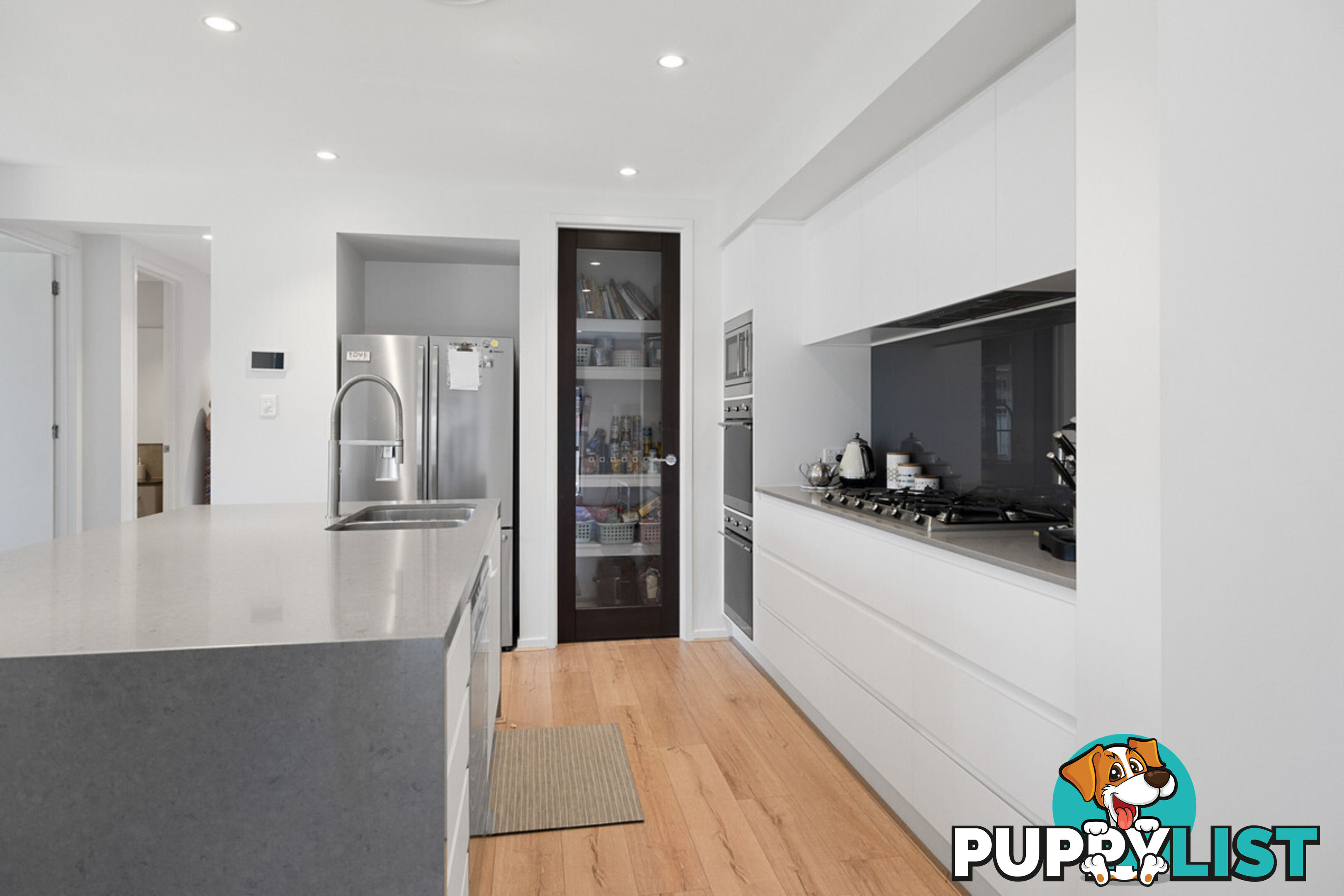 5 Moores Road REDLAND BAY QLD 4165