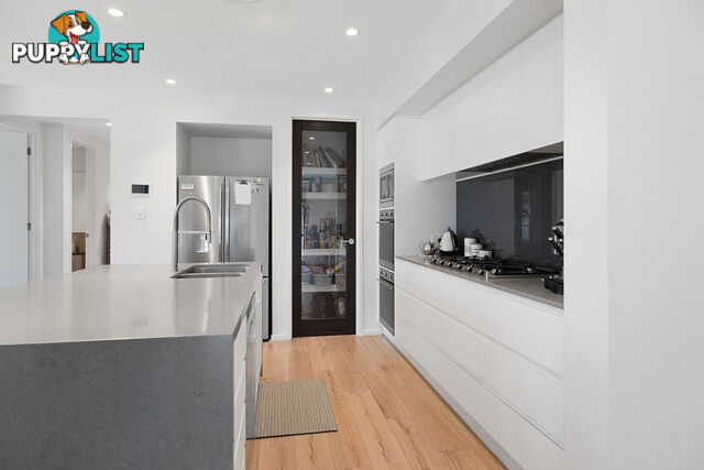 5 Moores Road REDLAND BAY QLD 4165