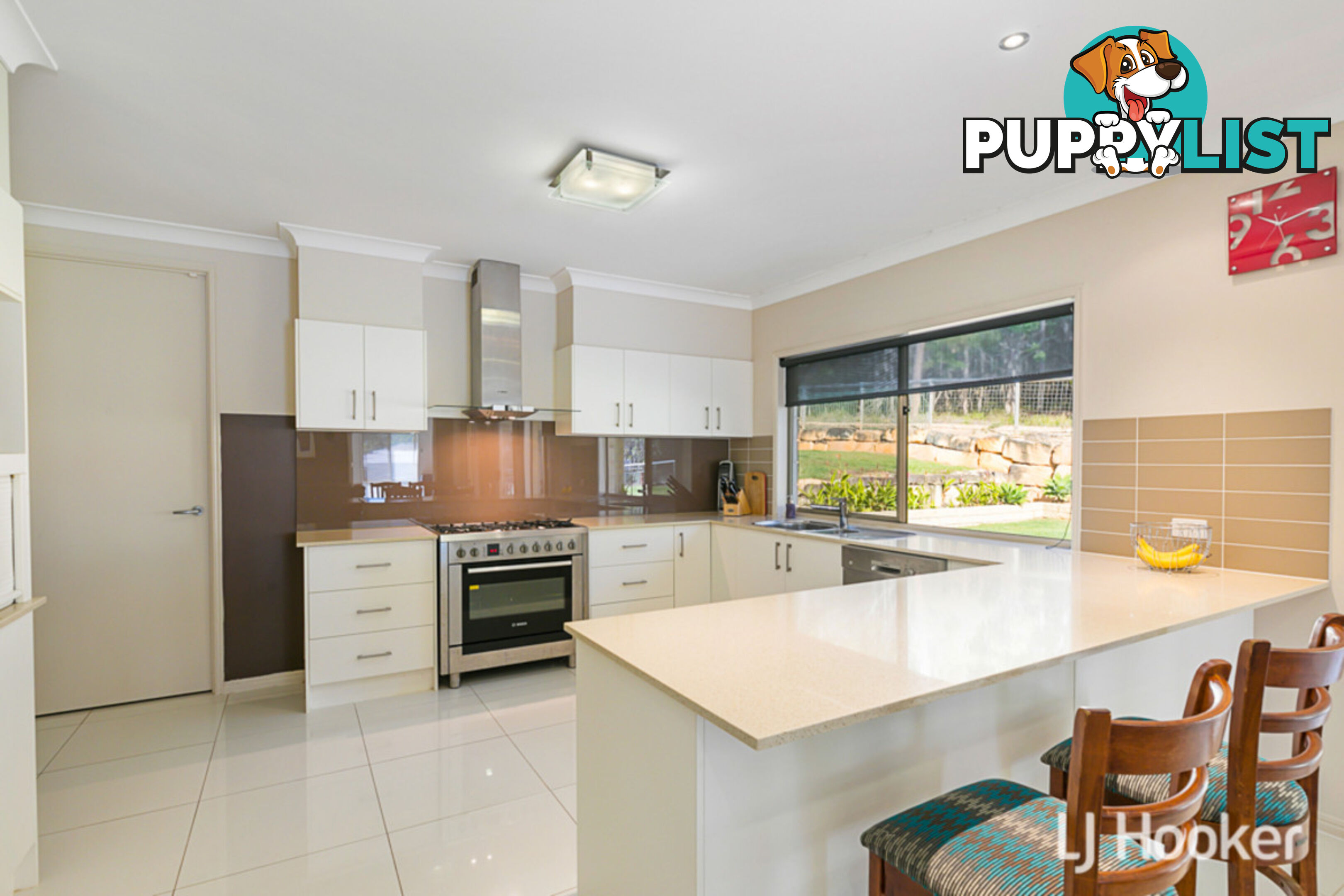 74-76 Emperor Drive REDLAND BAY QLD 4165