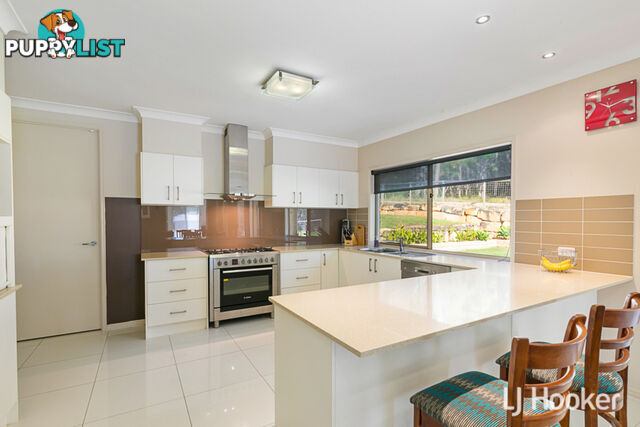 74-76 Emperor Drive REDLAND BAY QLD 4165