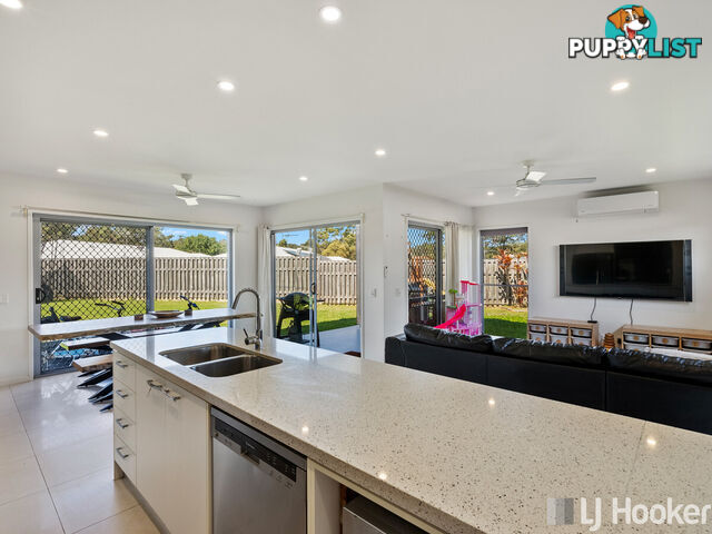 15 Mapleton Crescent CAPALABA QLD 4157