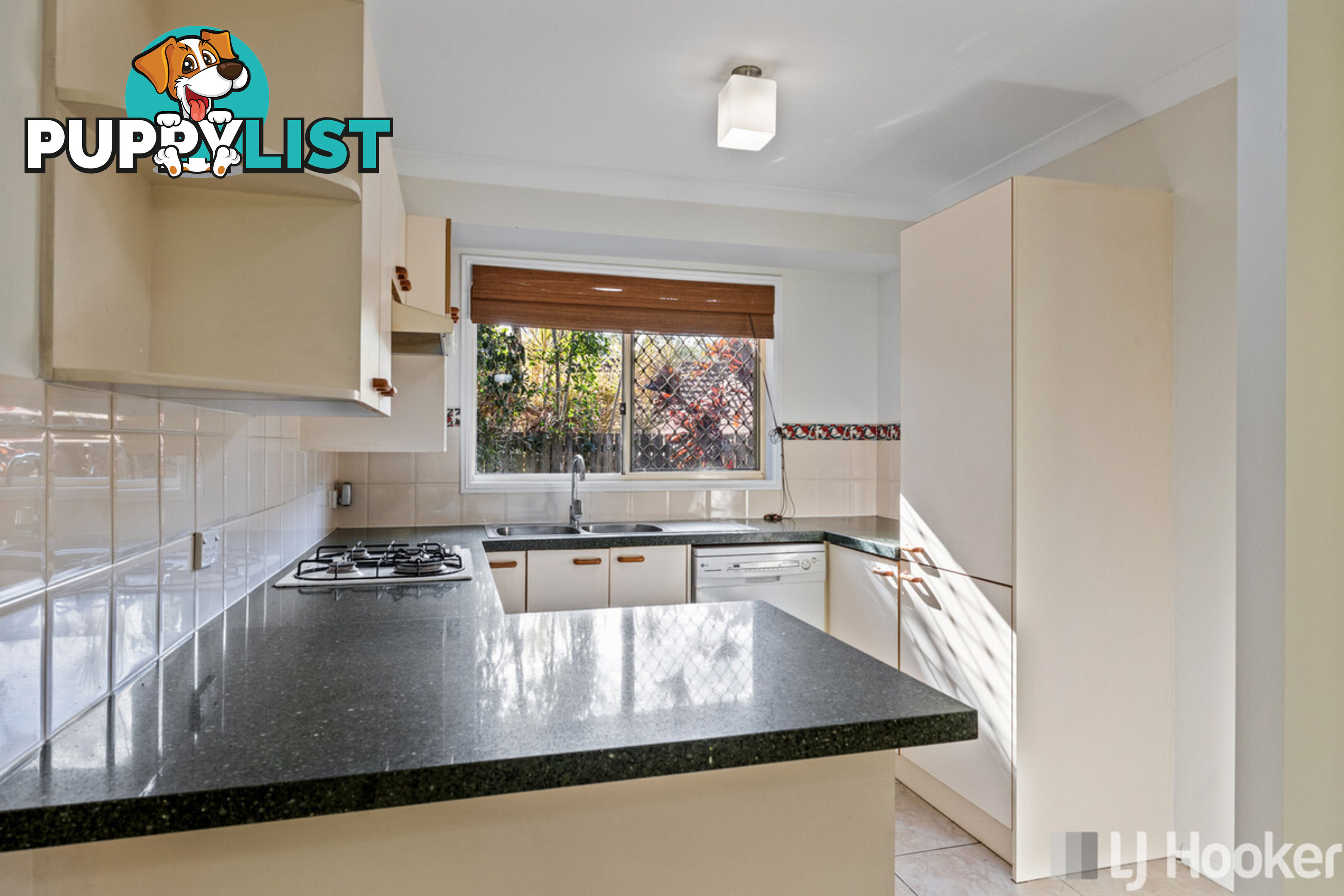 2 Gleneagles Court REDLAND BAY QLD 4165