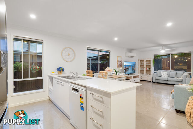 32 Viewland Crescent THORNLANDS QLD 4164