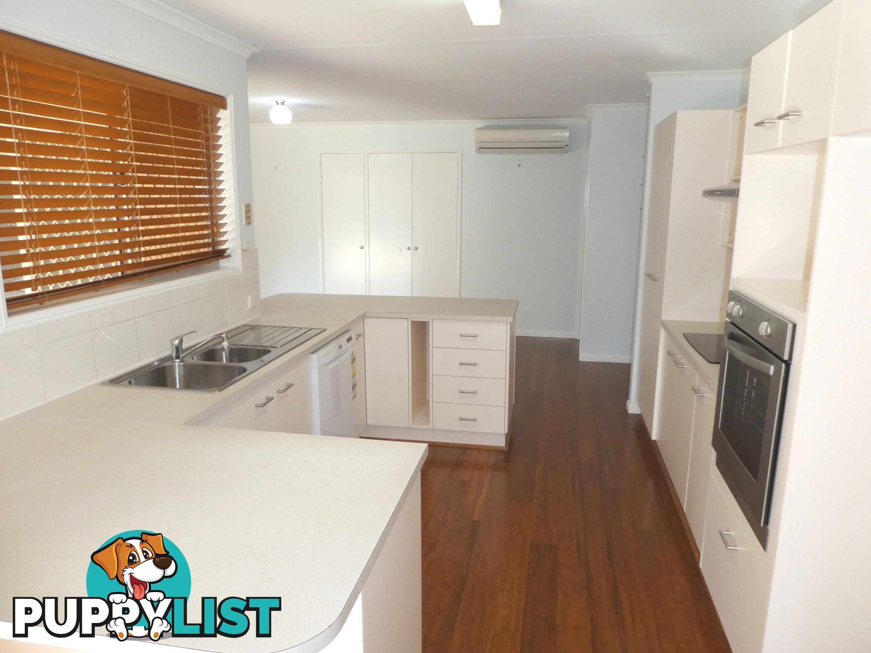 29 Champagne Crescent THORNLANDS QLD 4164