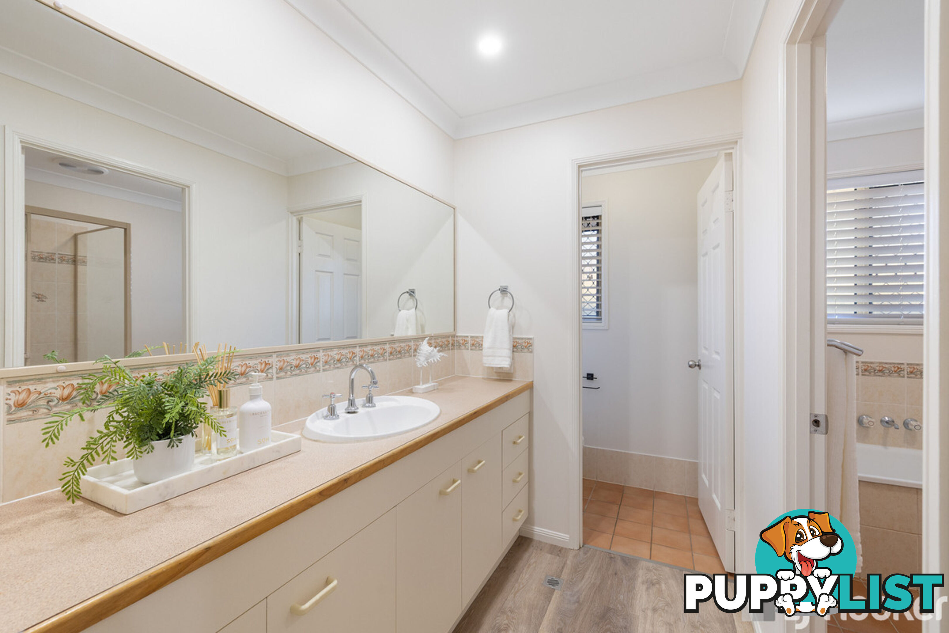 32 Kintyre Street VICTORIA POINT QLD 4165