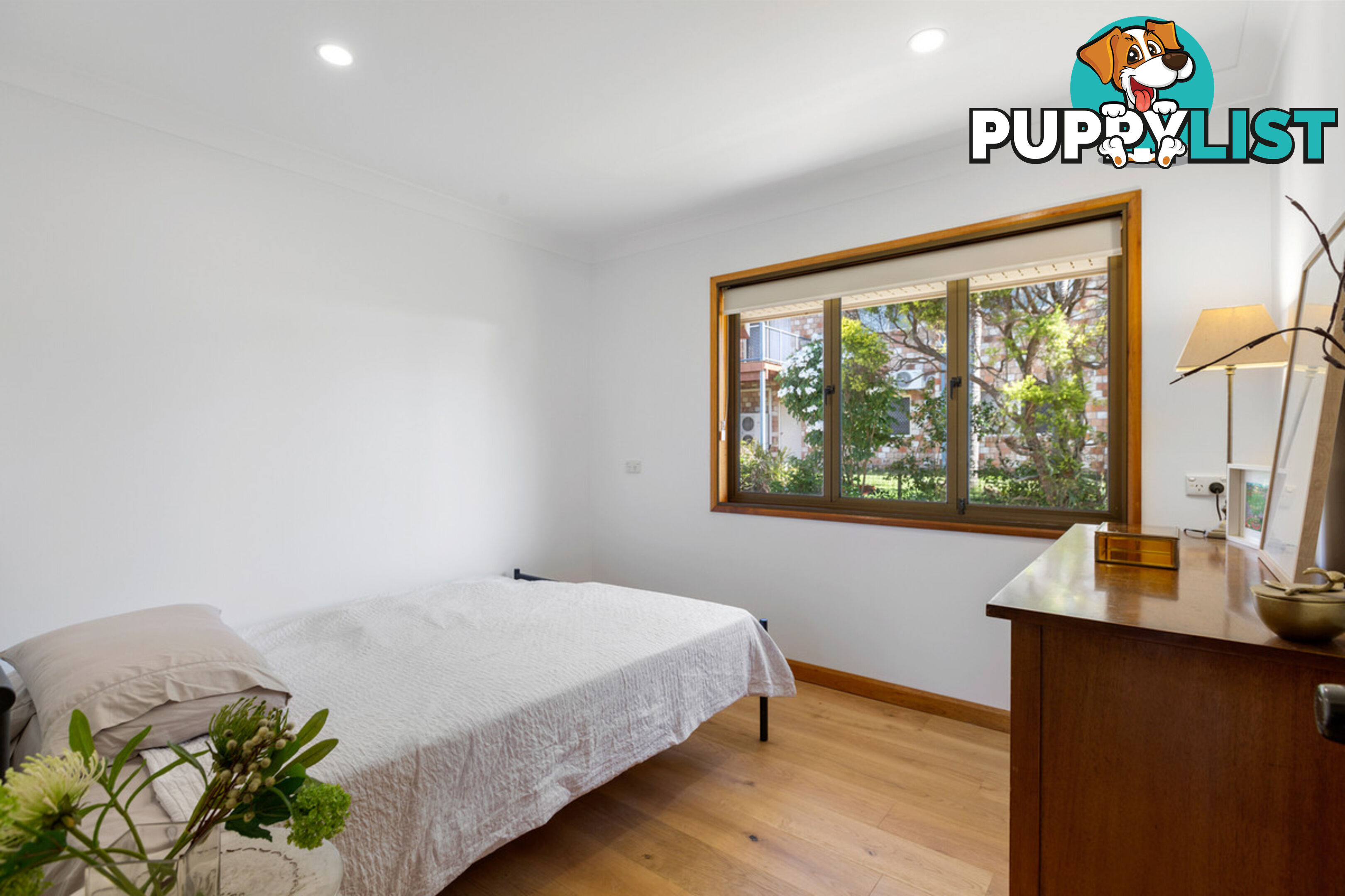 4 Barron Street VICTORIA POINT QLD 4165