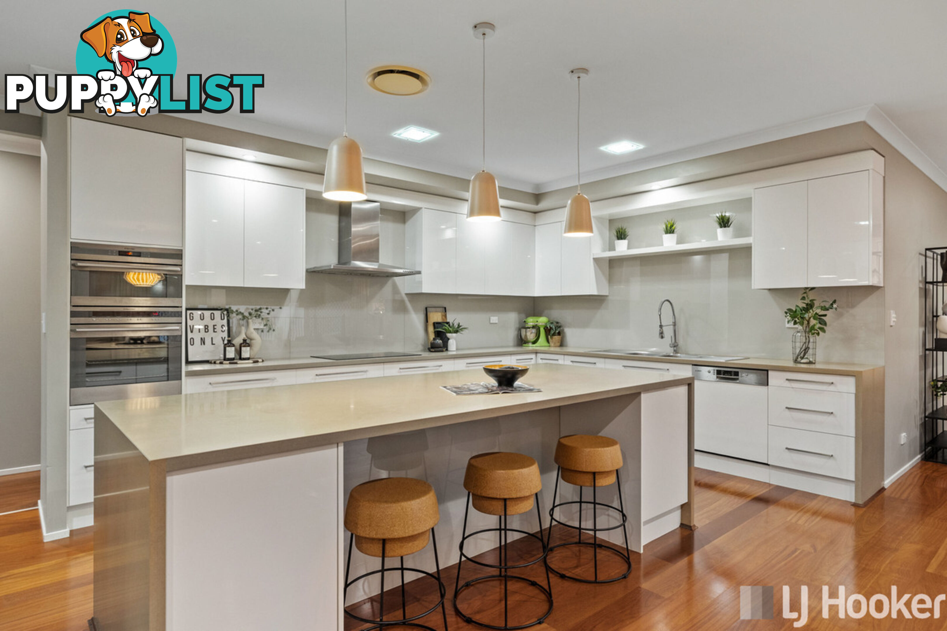 1 Bream Place REDLAND BAY QLD 4165