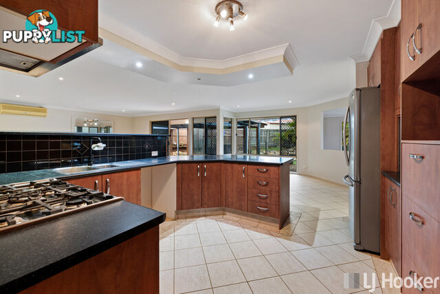 10 Lomond Place VICTORIA POINT QLD 4165