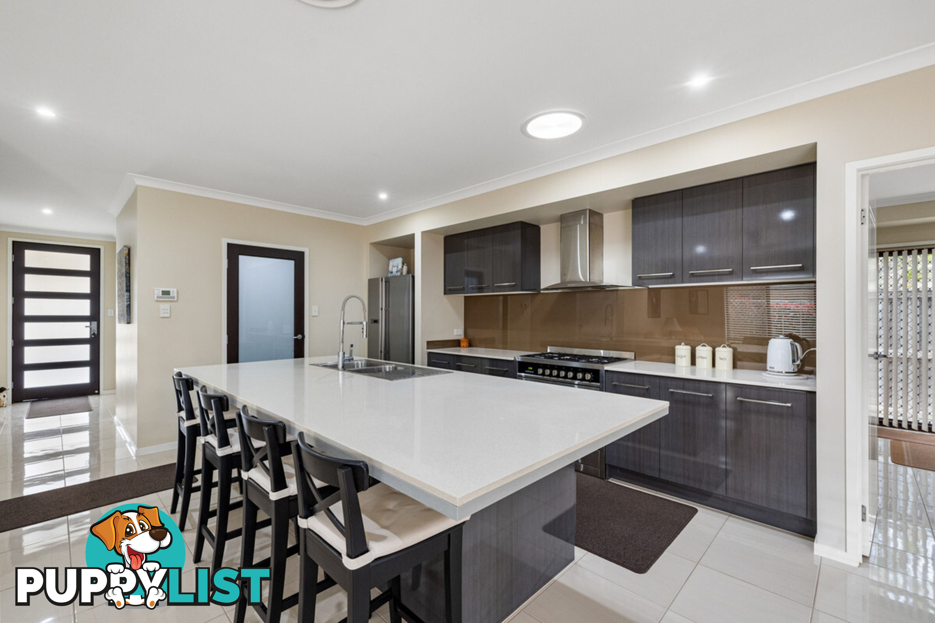 69 Bunker Road VICTORIA POINT QLD 4165