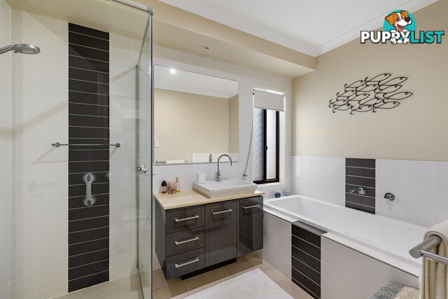 69 Bunker Road VICTORIA POINT QLD 4165