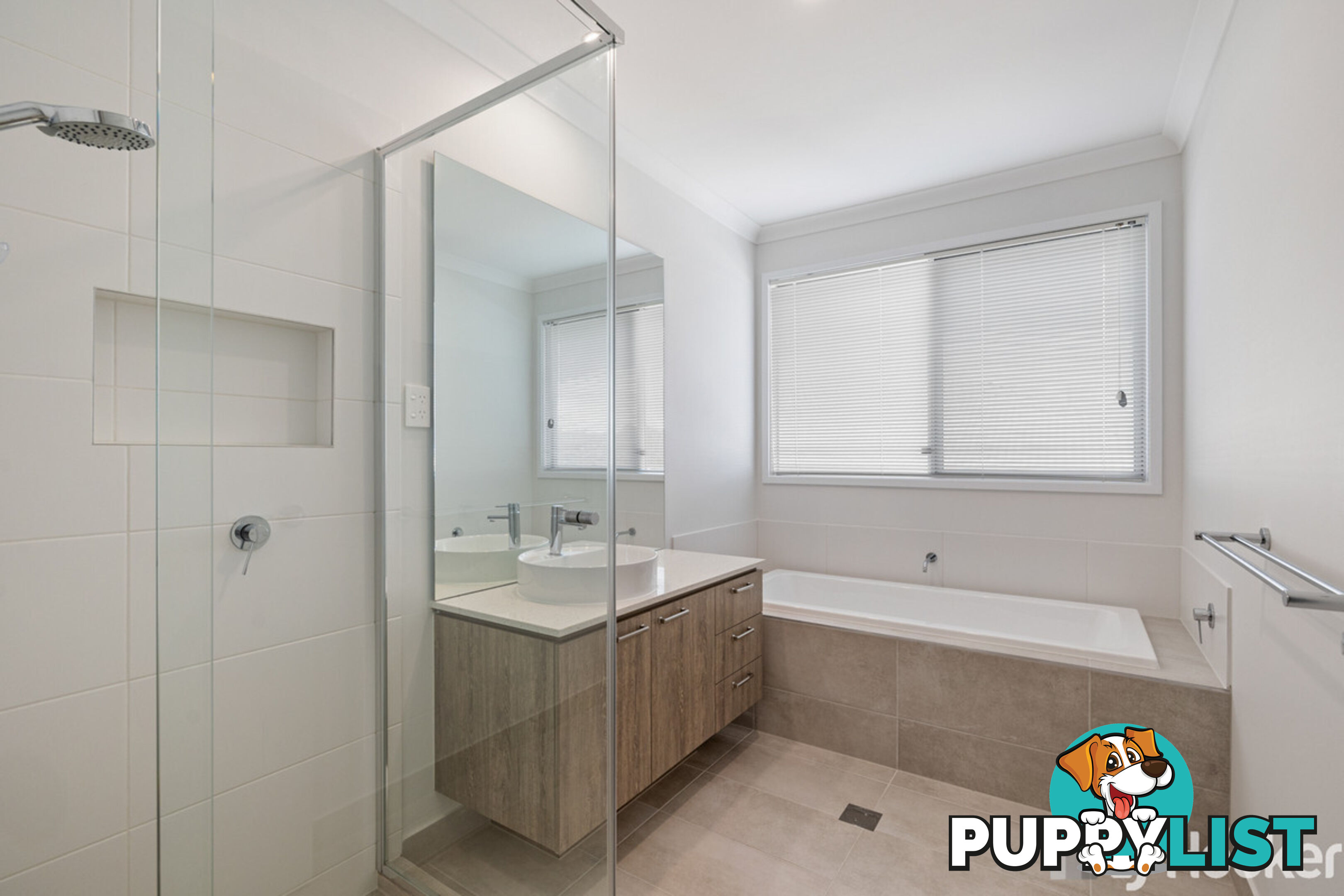 43 Mountain Ash Way REDLAND BAY QLD 4165