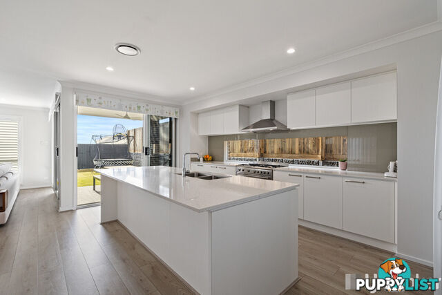43 Mountain Ash Way REDLAND BAY QLD 4165