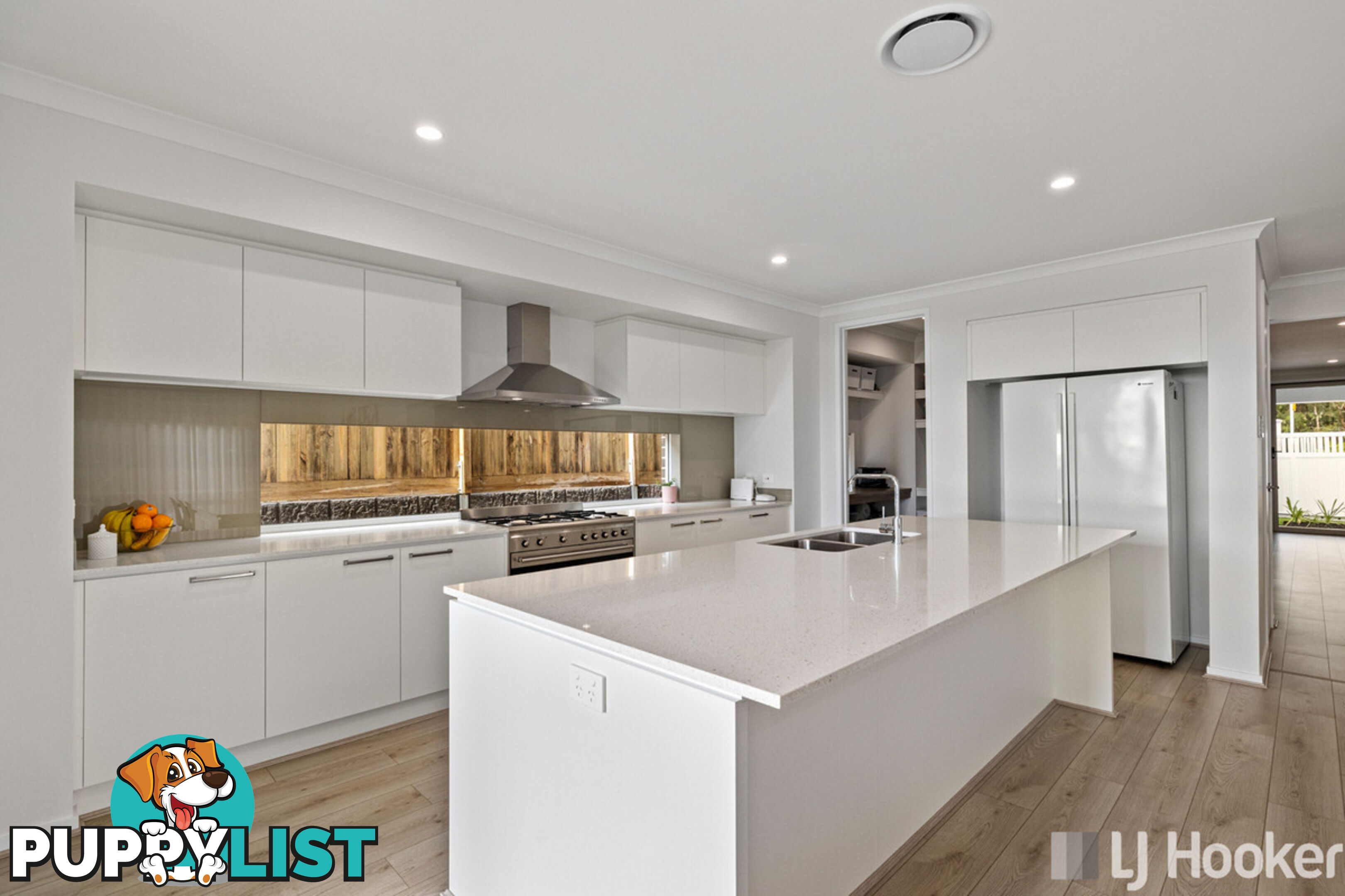 43 Mountain Ash Way REDLAND BAY QLD 4165
