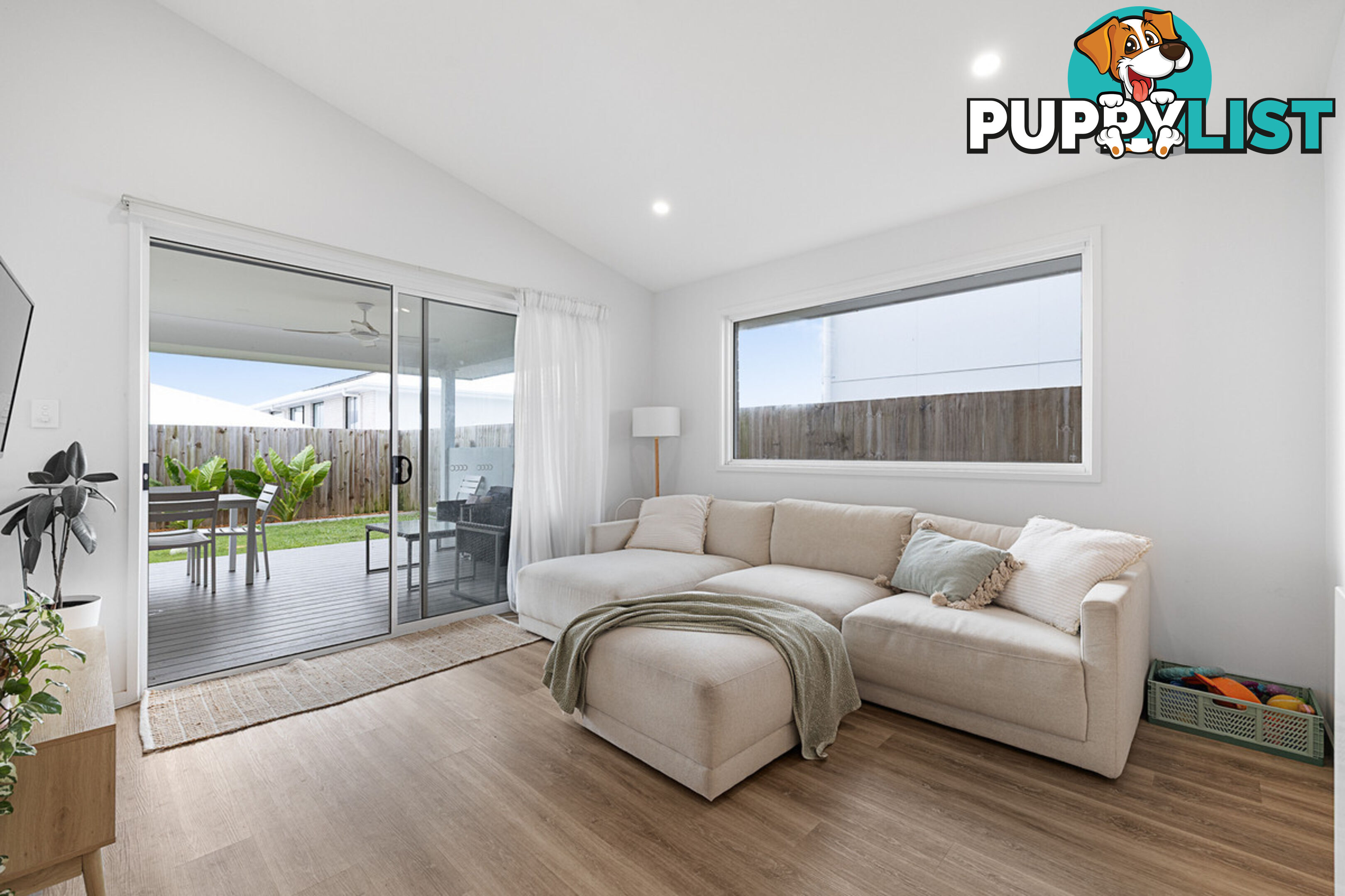 4 Needlebark Street REDLAND BAY QLD 4165