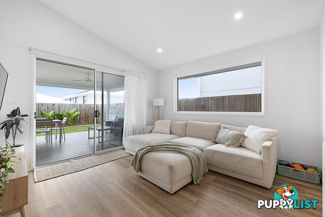 4 Needlebark Street REDLAND BAY QLD 4165