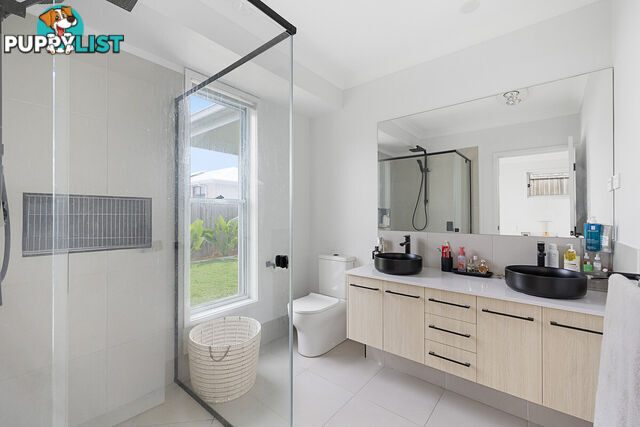 4 Needlebark Street REDLAND BAY QLD 4165