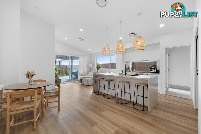 4 Needlebark Street REDLAND BAY QLD 4165
