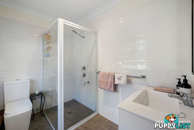 7 James Street RUSSELL ISLAND QLD 4184