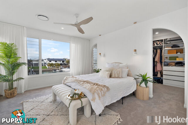 35 Compass Court RABY BAY QLD 4163