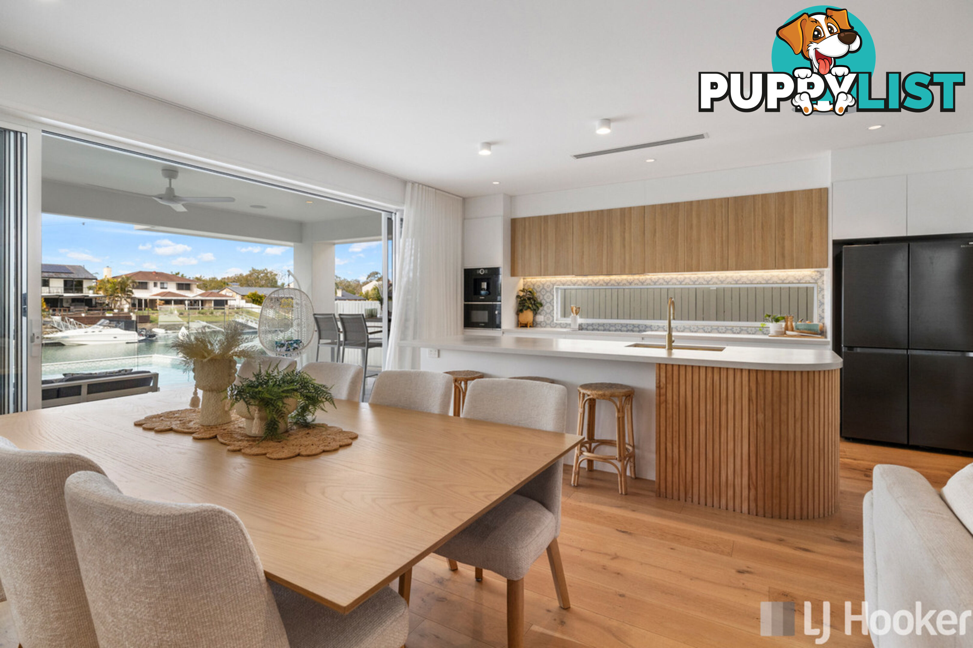 35 Compass Court RABY BAY QLD 4163