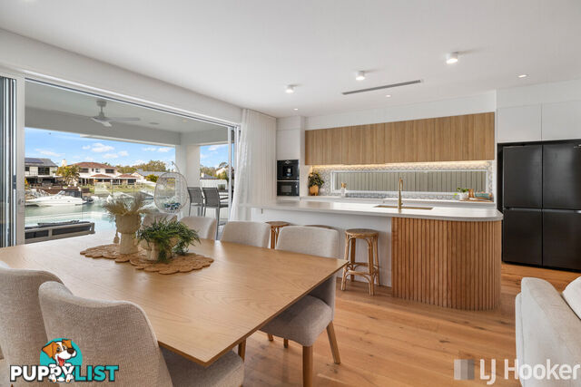 35 Compass Court RABY BAY QLD 4163