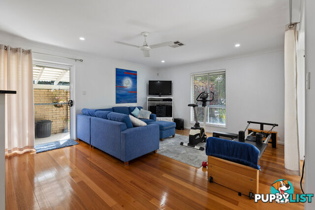 1 Bluebird Court THORNLANDS QLD 4164