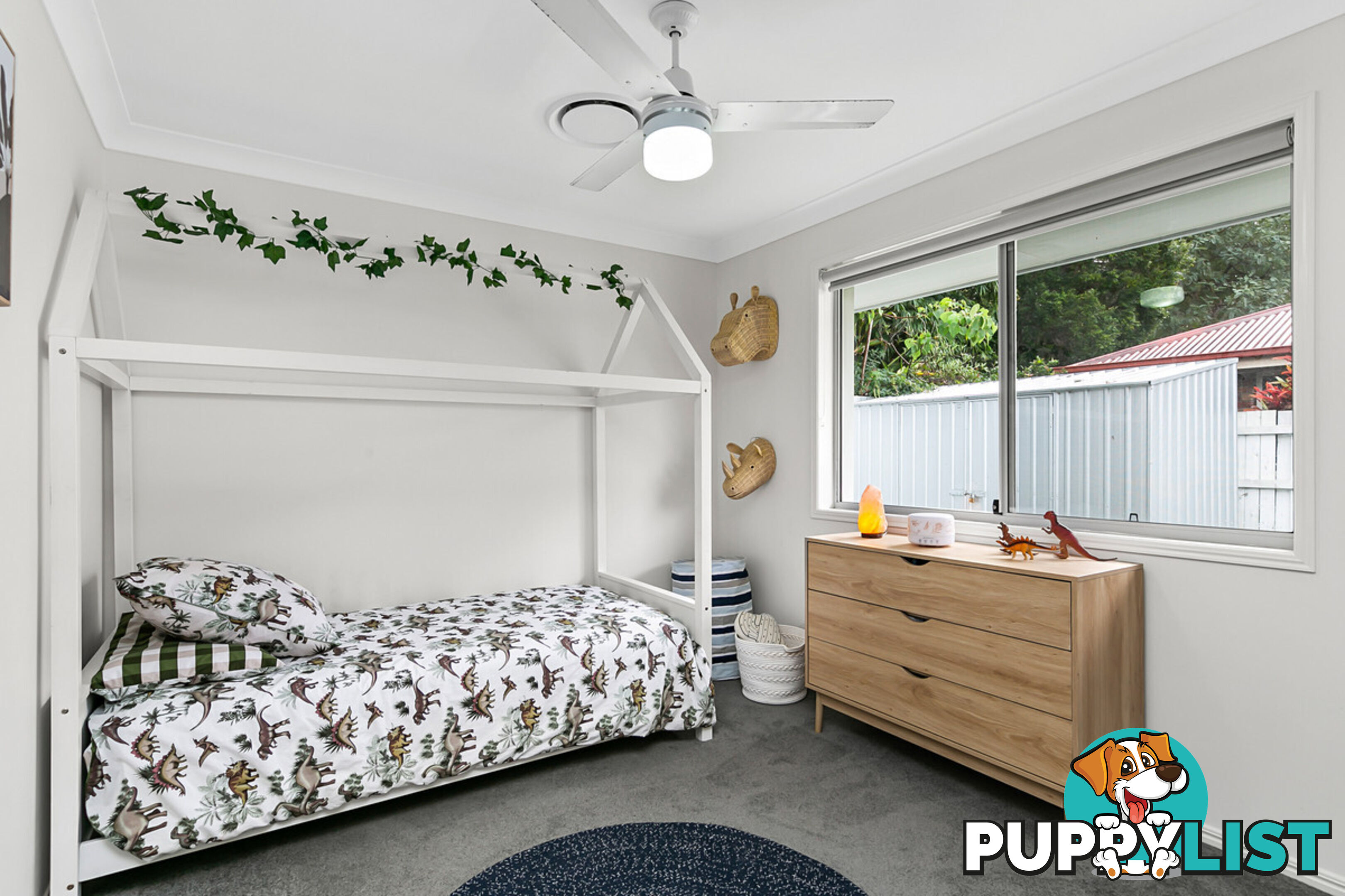 15 Tathra Court REDLAND BAY QLD 4165