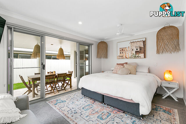 15 Tathra Court REDLAND BAY QLD 4165