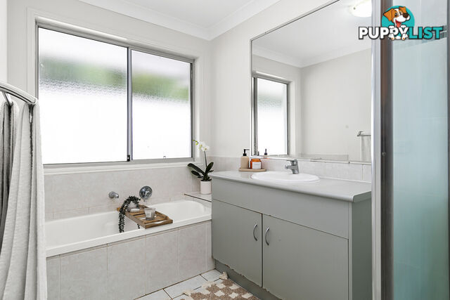 15 Tathra Court REDLAND BAY QLD 4165