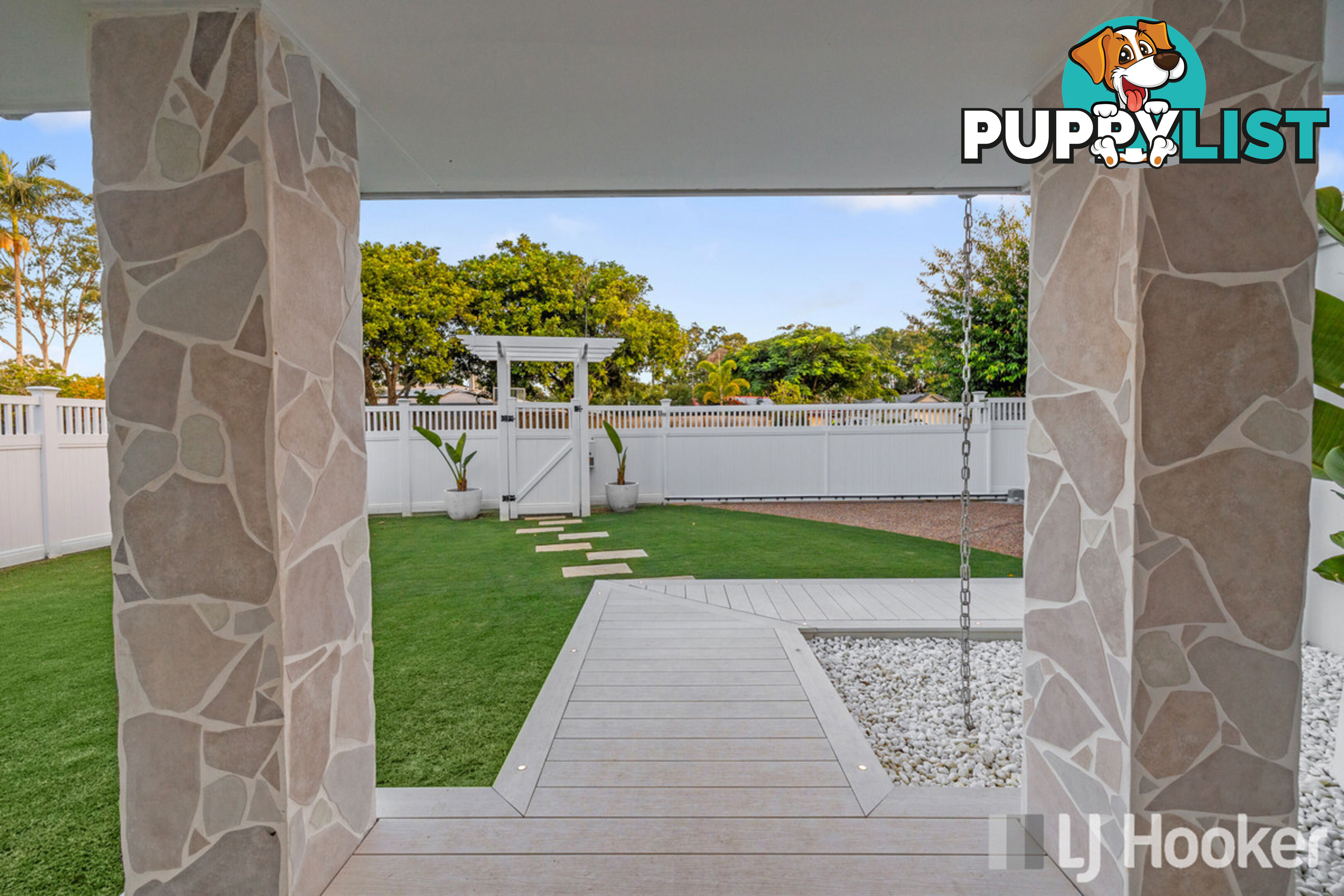 15 Tathra Court REDLAND BAY QLD 4165