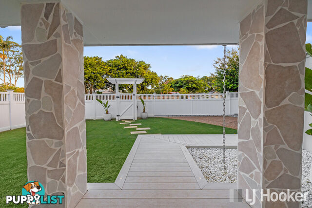 15 Tathra Court REDLAND BAY QLD 4165