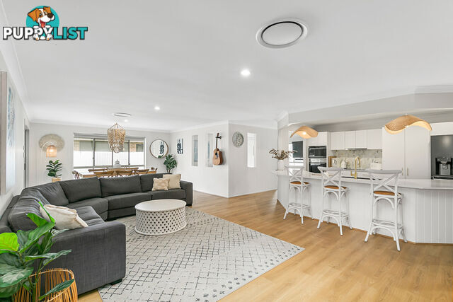 15 Tathra Court REDLAND BAY QLD 4165