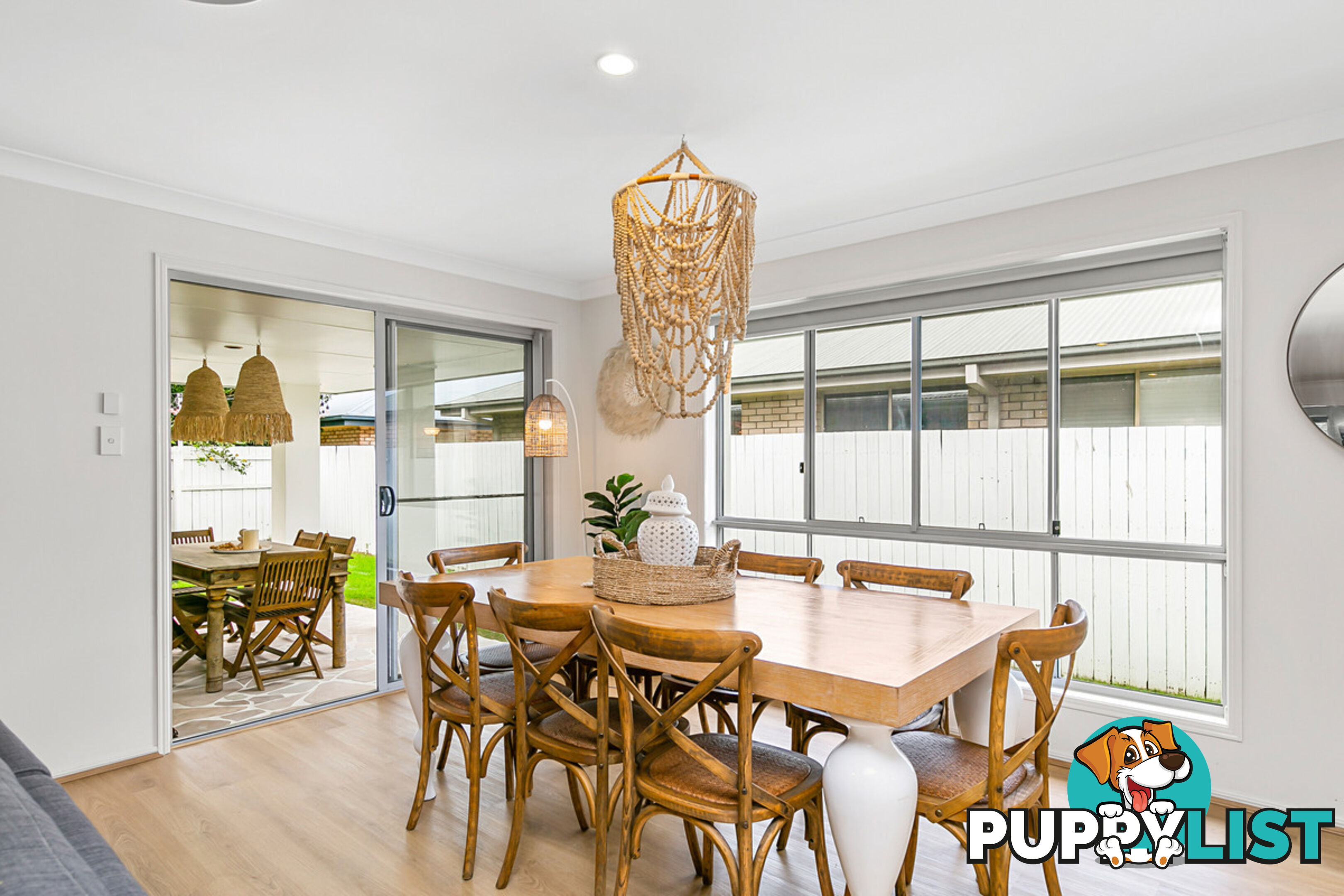 15 Tathra Court REDLAND BAY QLD 4165