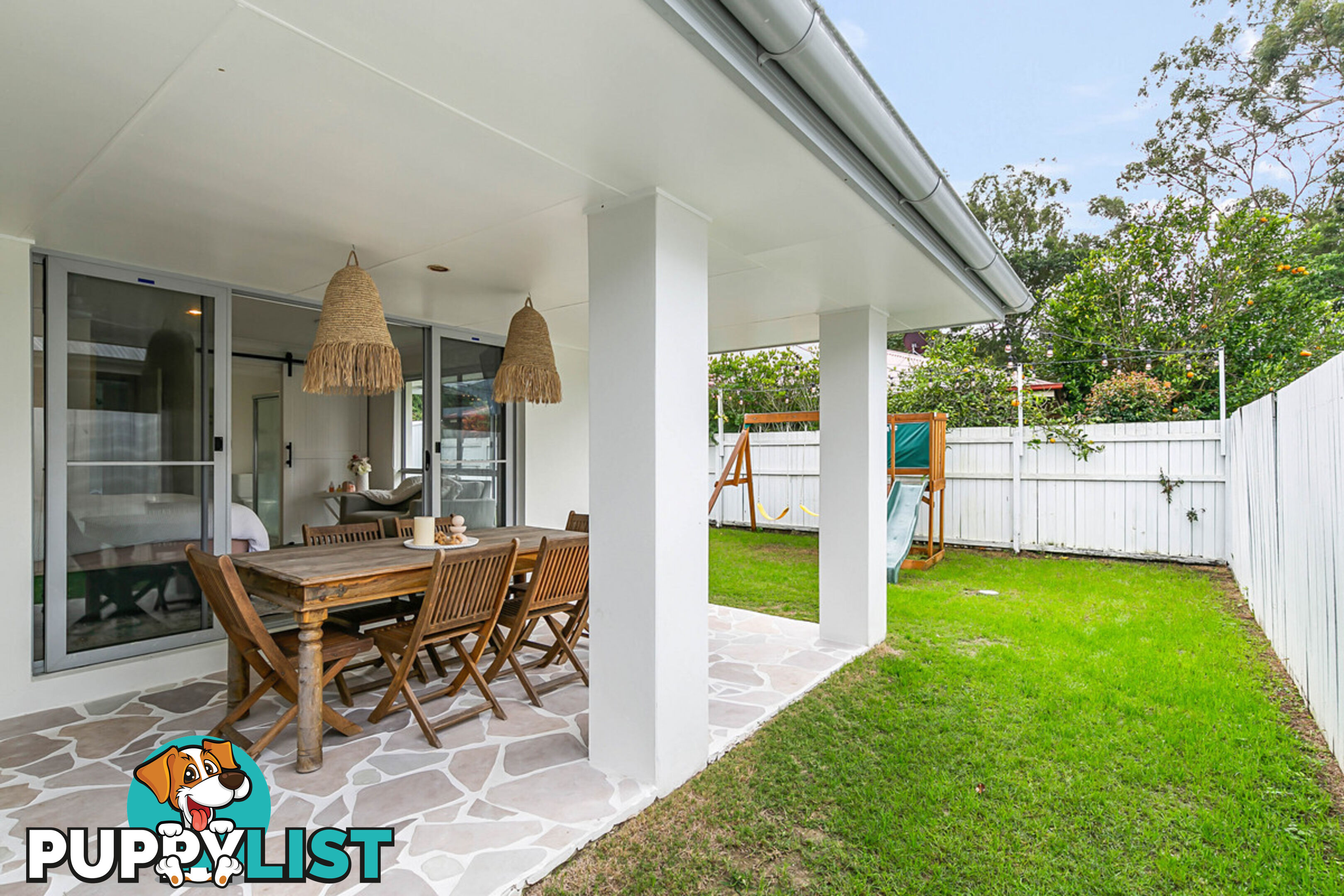 15 Tathra Court REDLAND BAY QLD 4165