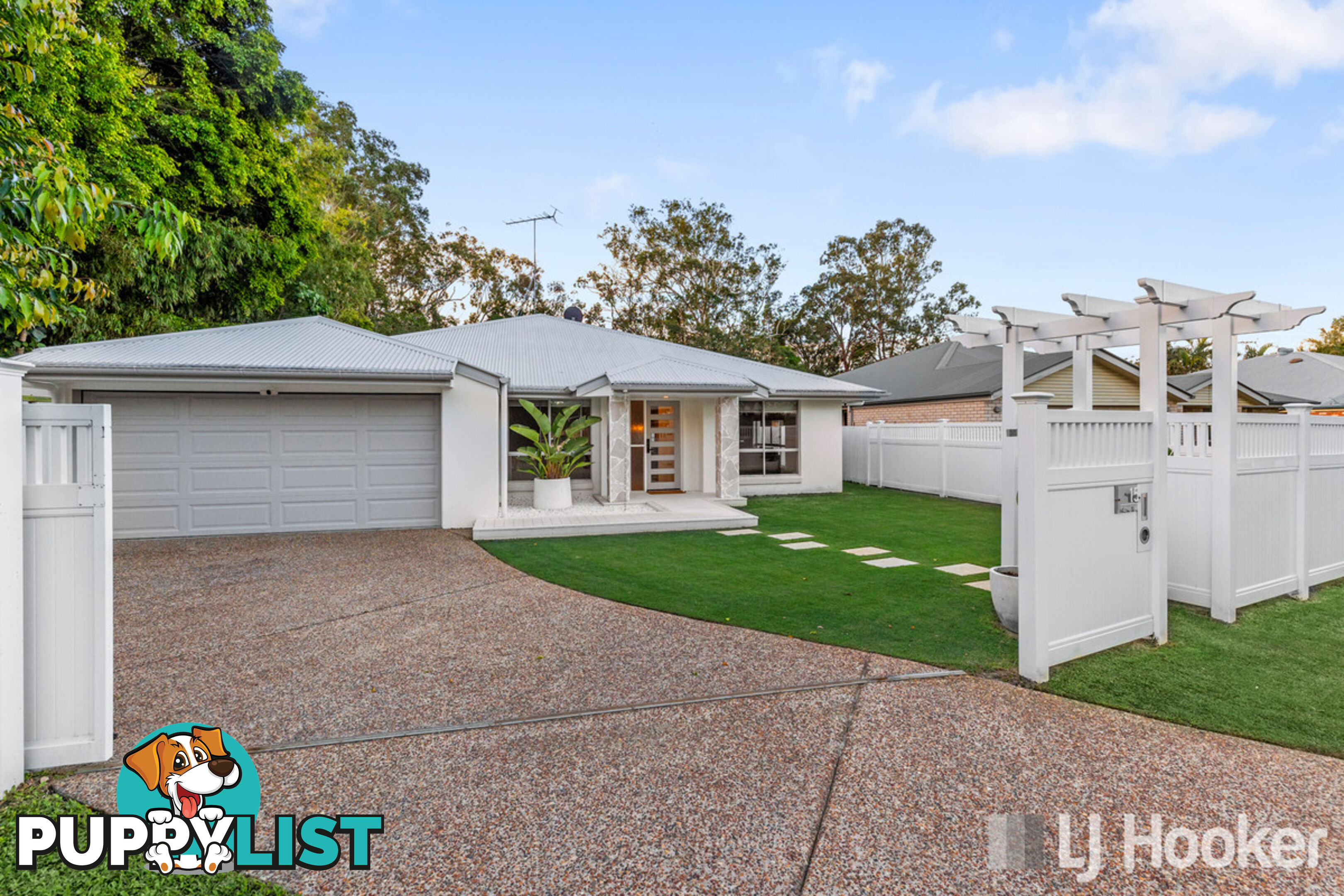 15 Tathra Court REDLAND BAY QLD 4165