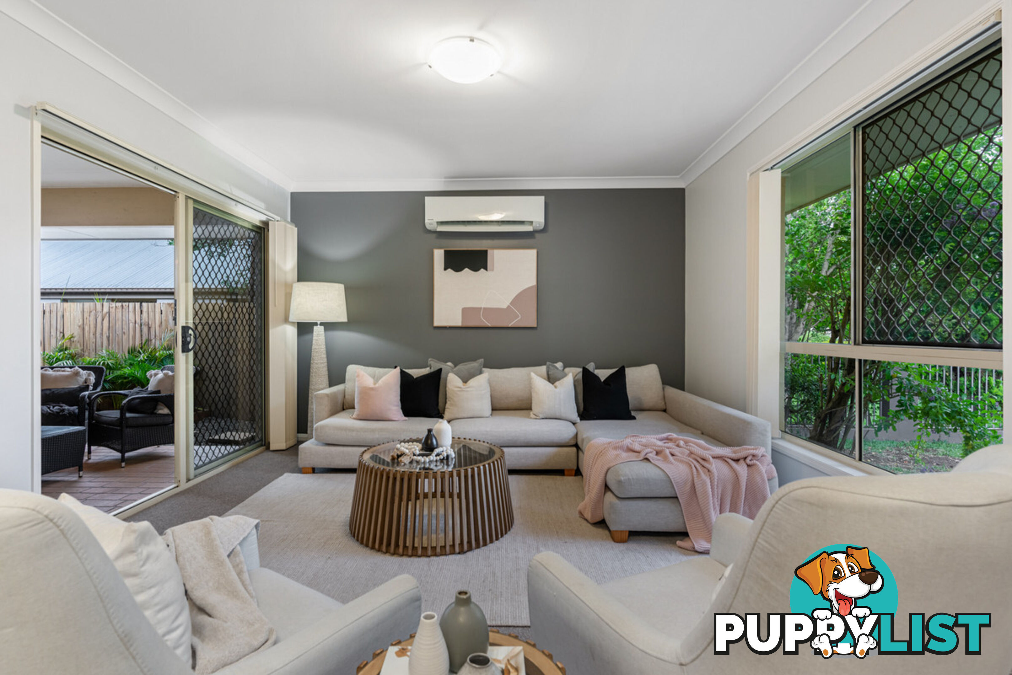 25 Lakeside Circuit SINNAMON PARK QLD 4073