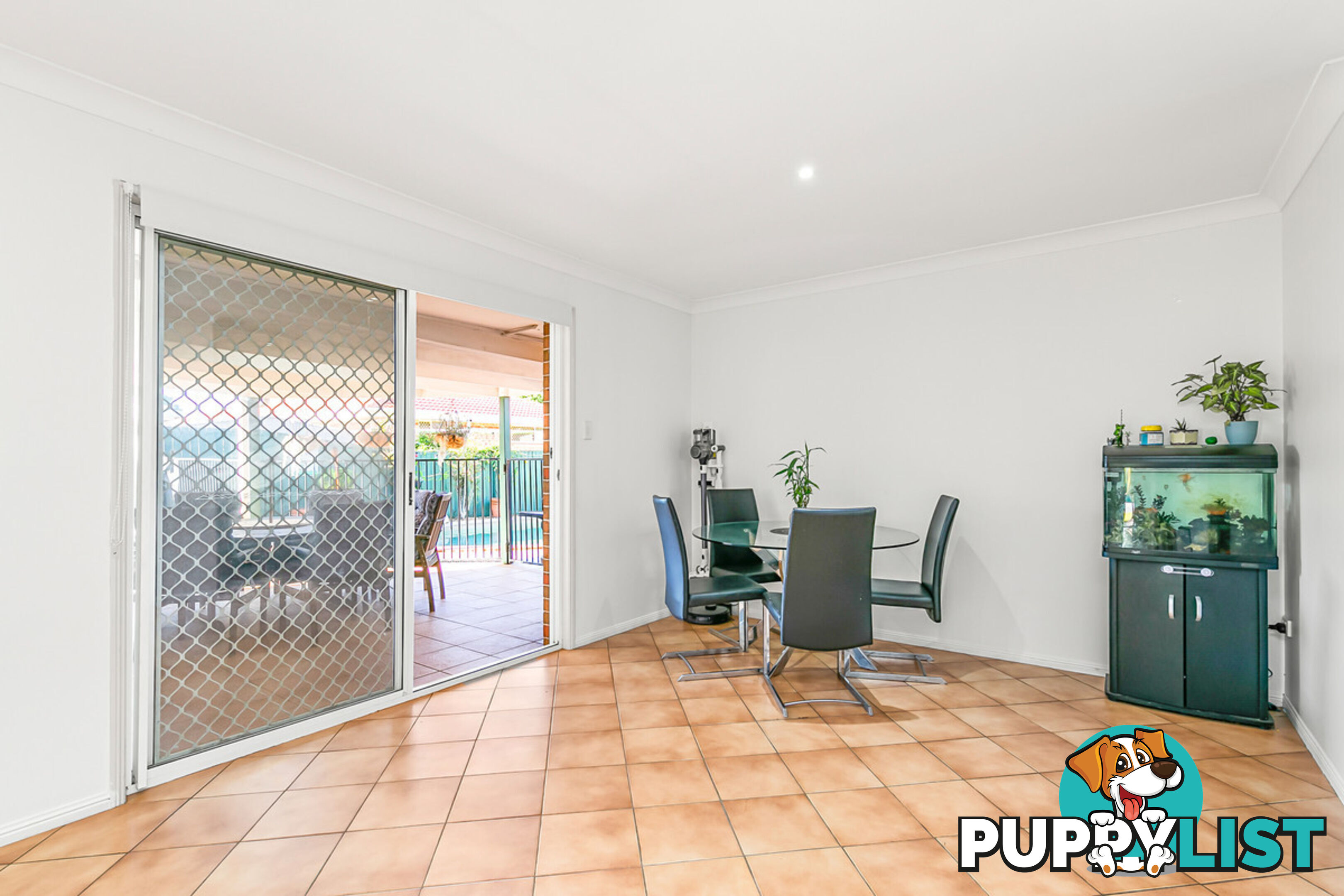 33 Seagull Street VICTORIA POINT QLD 4165