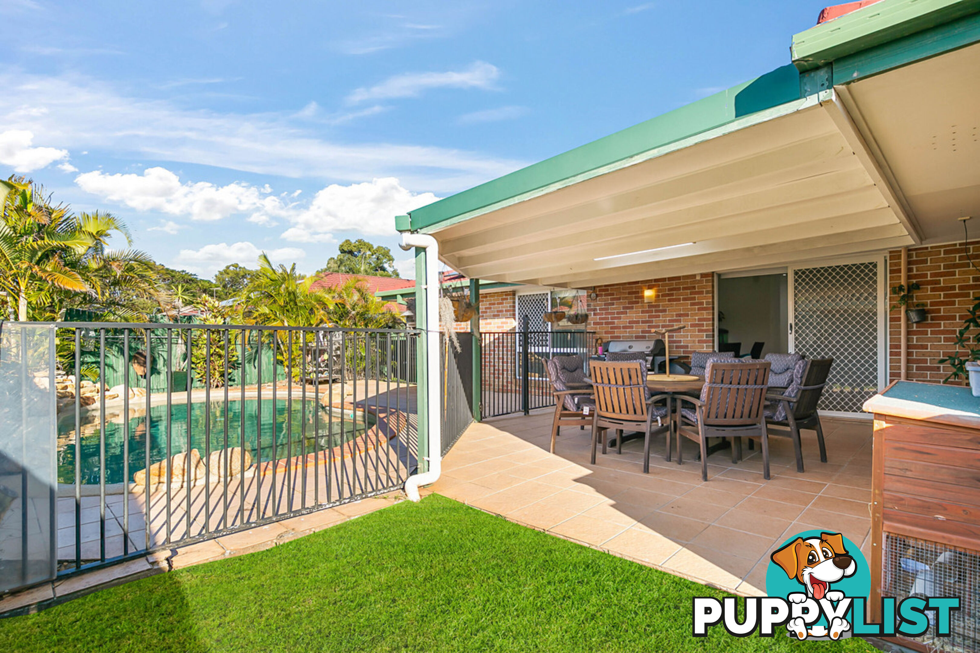 33 Seagull Street VICTORIA POINT QLD 4165