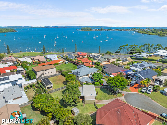 10 Carl Jung Court VICTORIA POINT QLD 4165