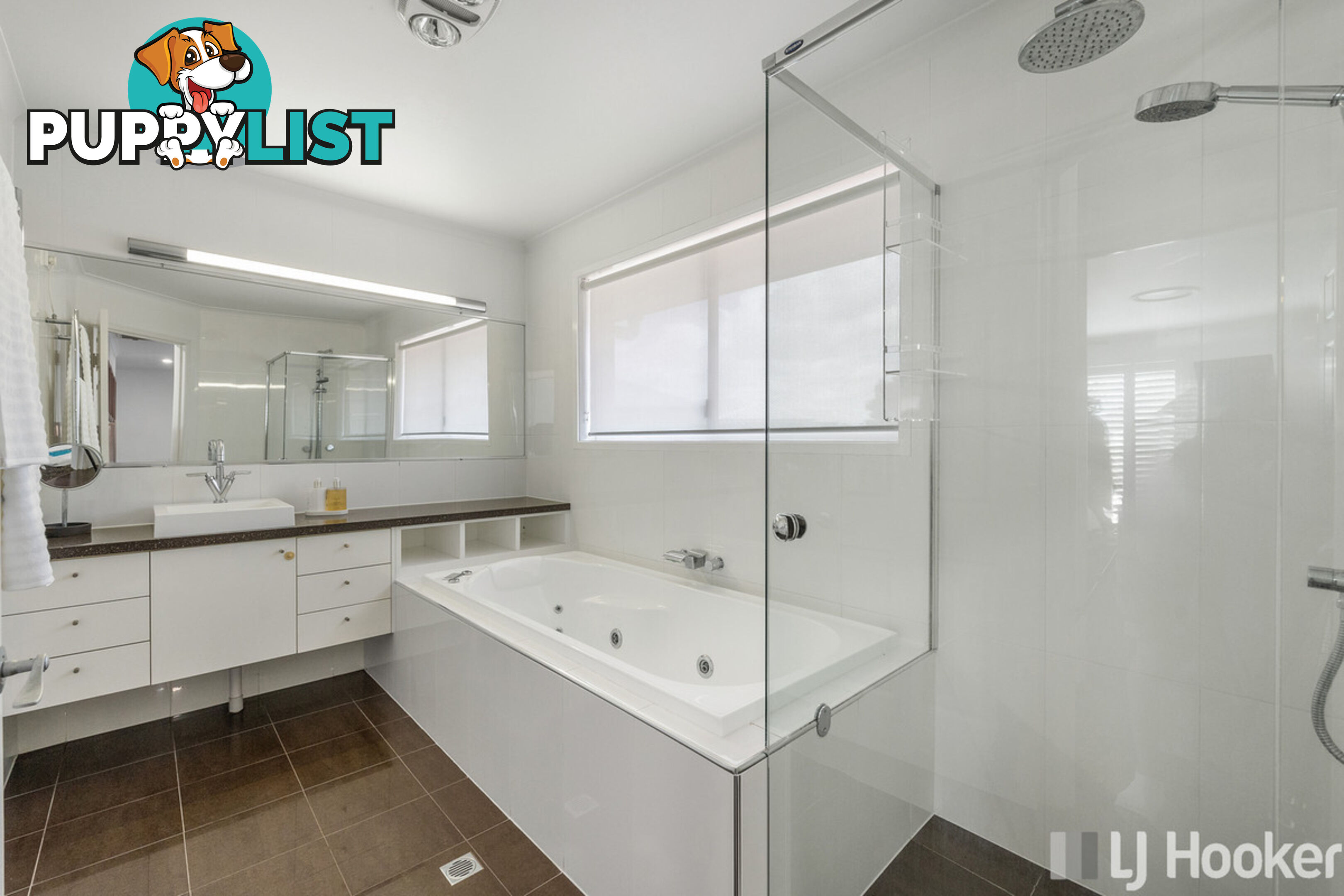 27 Compass Court RABY BAY QLD 4163