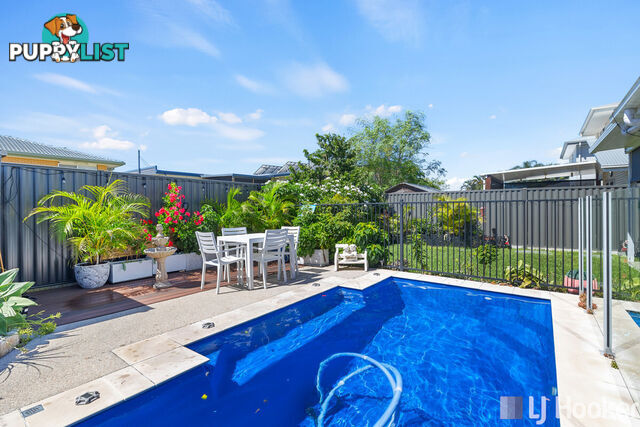 15 Simon Street VICTORIA POINT QLD 4165