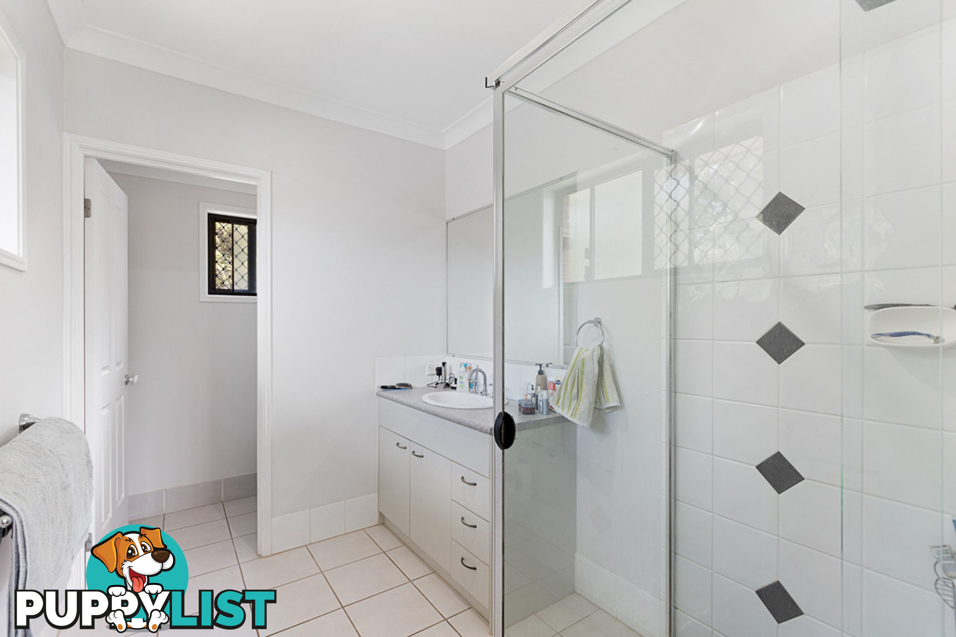 19 Summerhill Street VICTORIA POINT QLD 4165