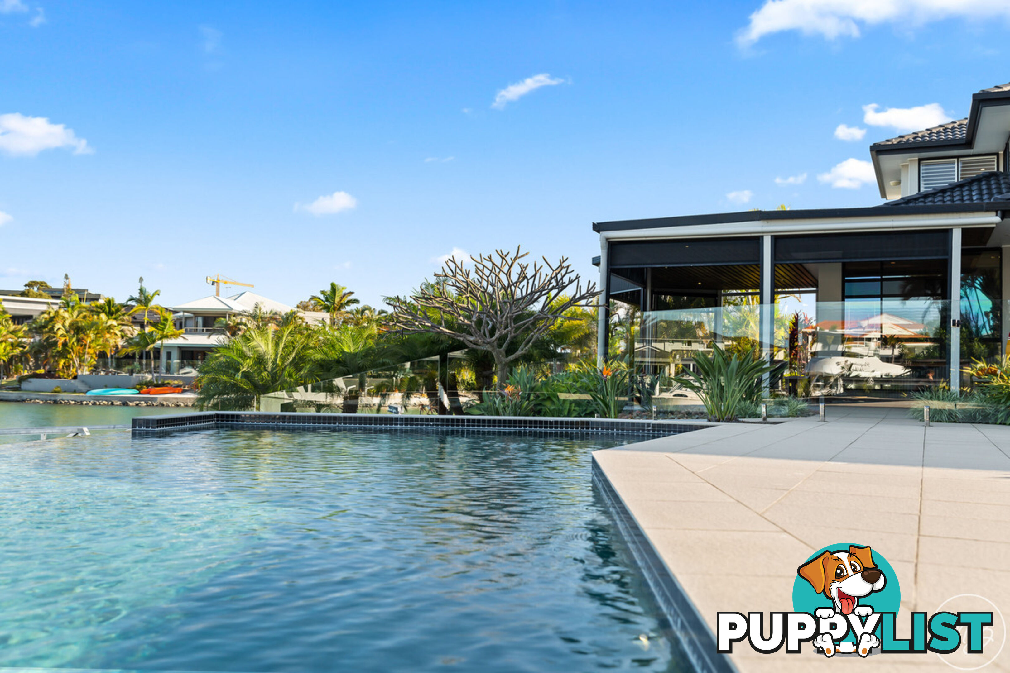 2 Mainroyal Court RABY BAY QLD 4163