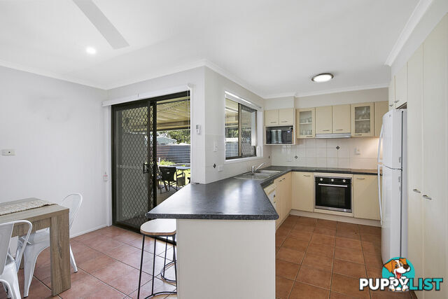 9 Benfer Road VICTORIA POINT QLD 4165