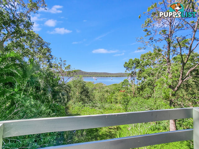 7 Inlet Avenue RUSSELL ISLAND QLD 4184