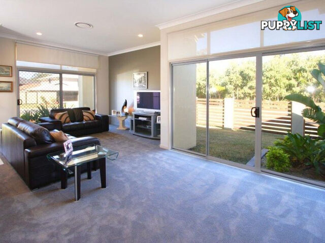 1 Lotus Close THORNLANDS QLD 4164