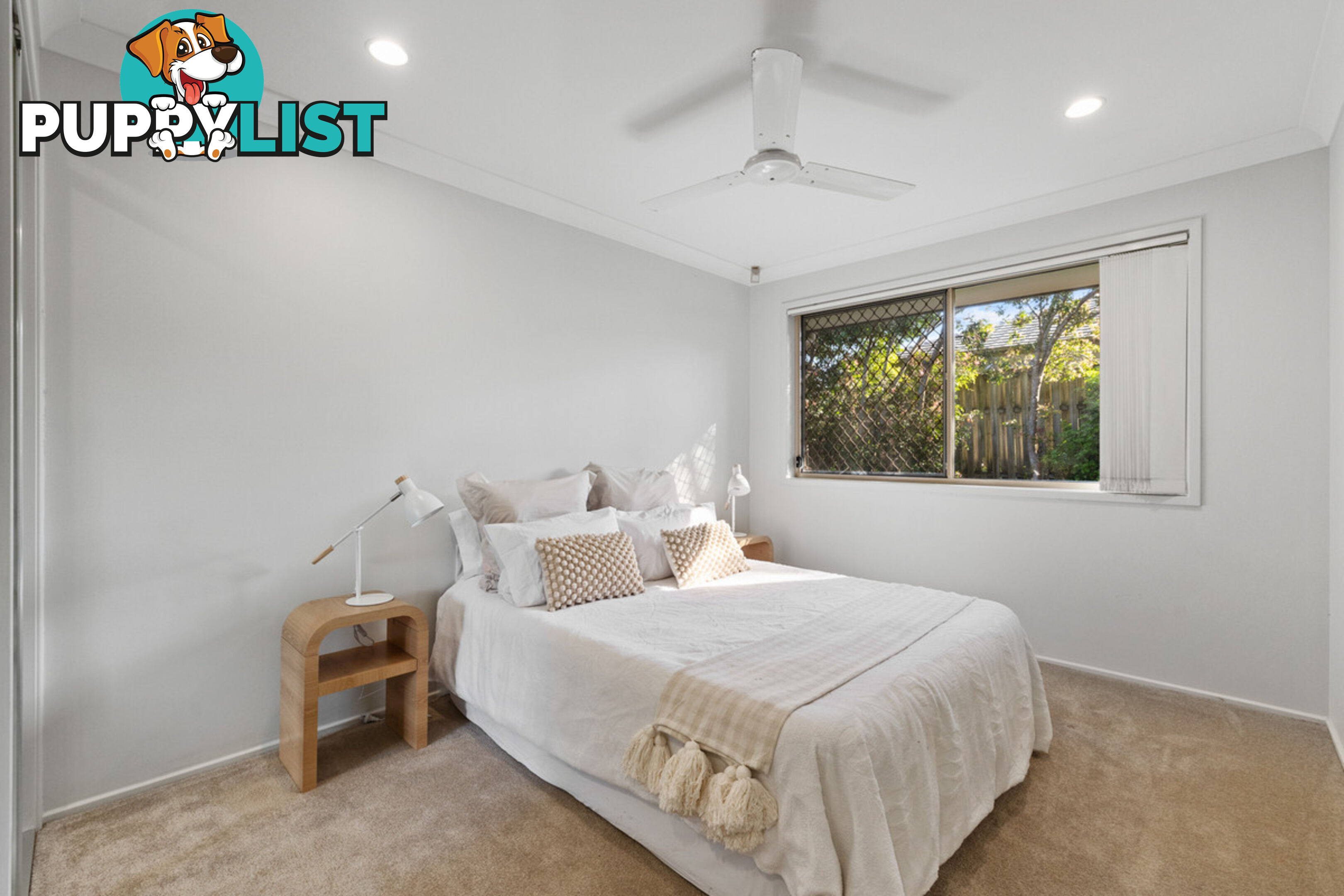 10 Aqua Crescent REDLAND BAY QLD 4165