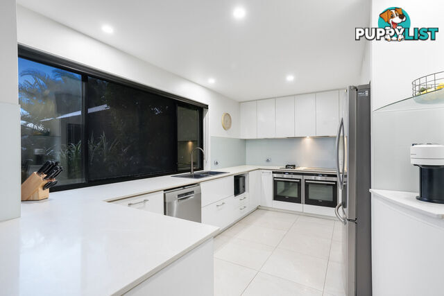 8 Samuel Place SINNAMON PARK QLD 4073