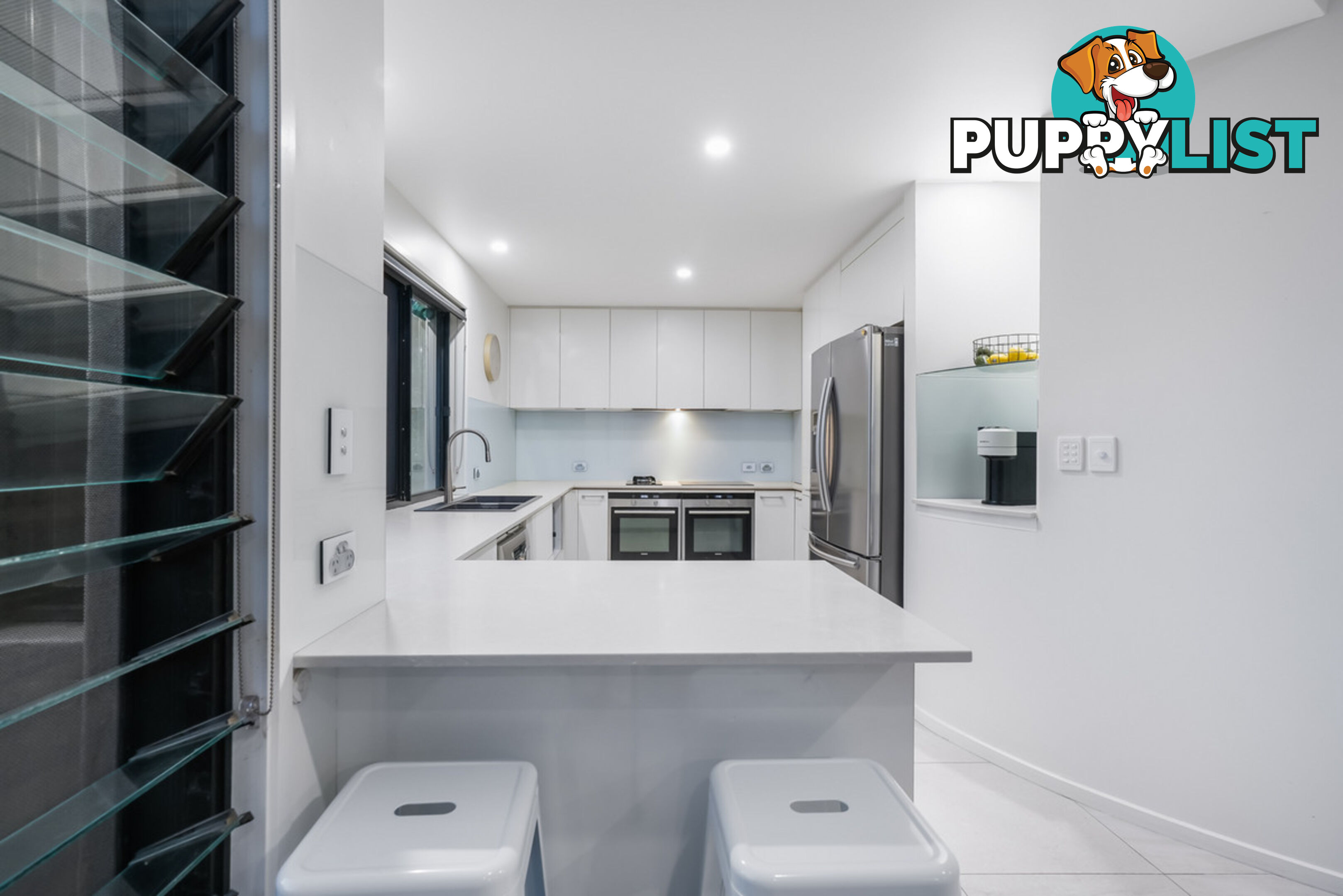 8 Samuel Place SINNAMON PARK QLD 4073